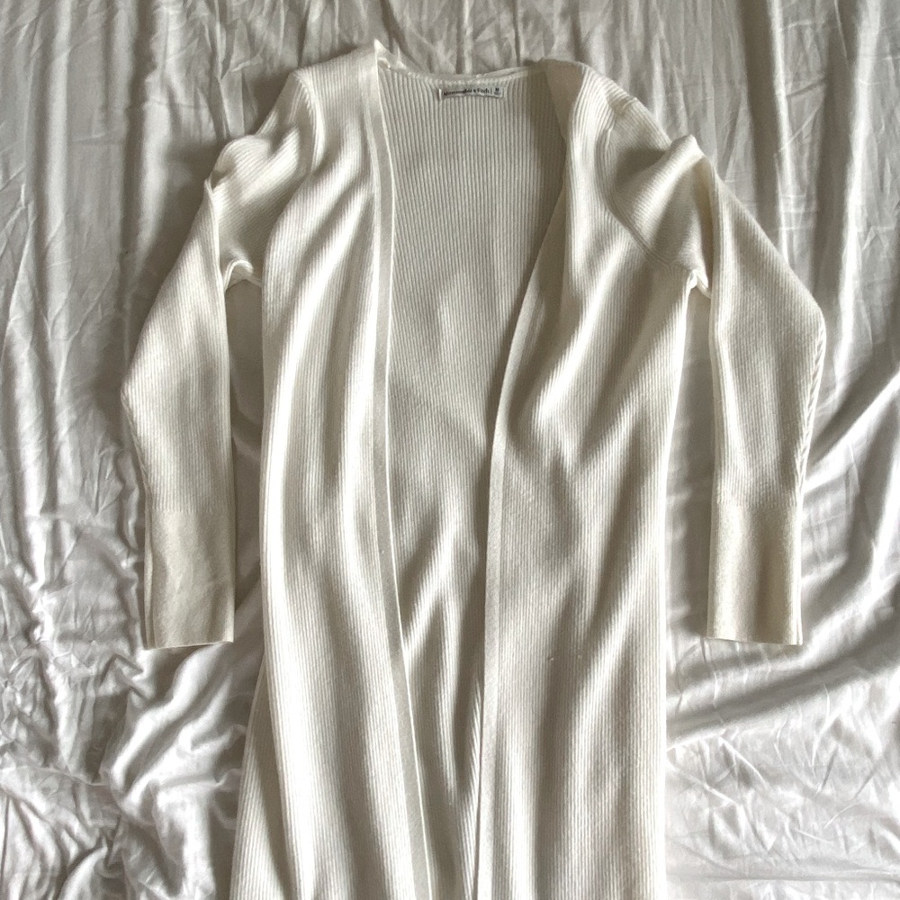 A&F White Duster